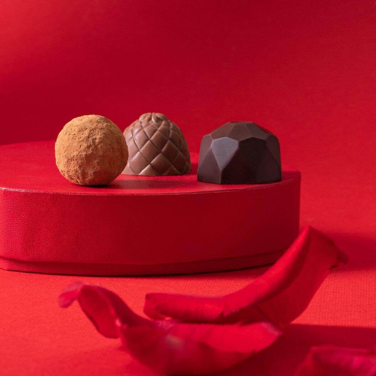 Bombones Combinados - Caja Sant Jordi 250g - Bombonería Pons