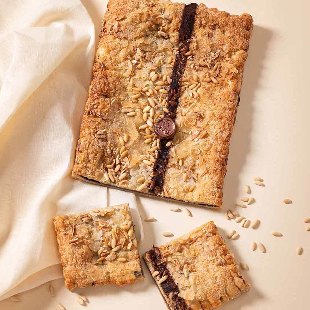 Coca de Llavaneras con Chocolate - San Juan 1,2kg - Bombonería Pons