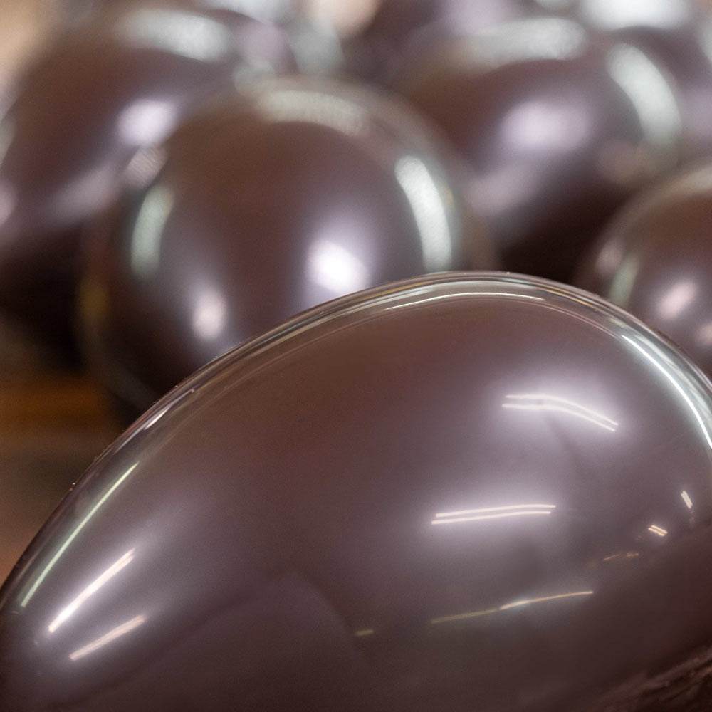 Huevo de Pascua Liso Negro - 910g - nº3 - Bombonería Pons