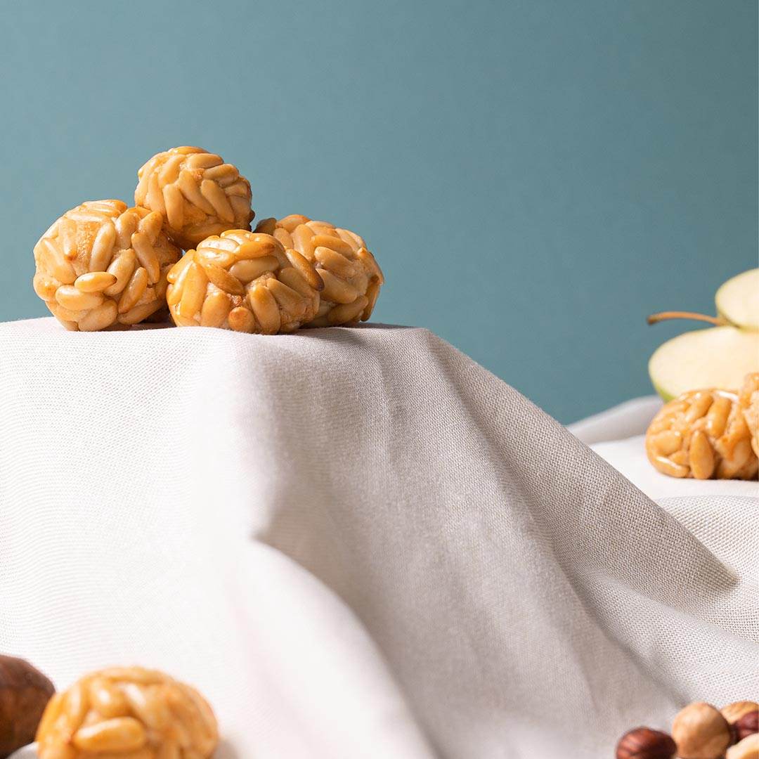 Panellets de Piñones - Caja Regalo 21 uds - Bombonería Pons