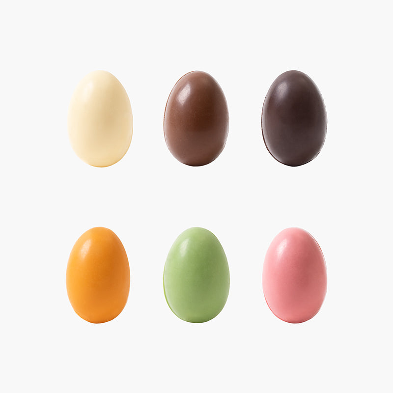Huevos de chocolates de colores